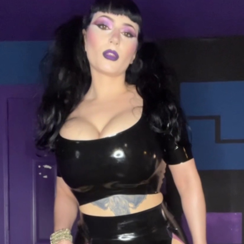 Black Scoop Neck Latex Crop Top